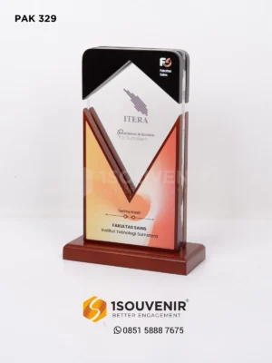 Plakat Kayu Akrilik Kenang-kenangan...