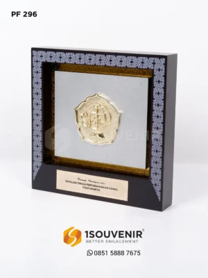 Plakat Frame Kayu Kenang-kenangan d...