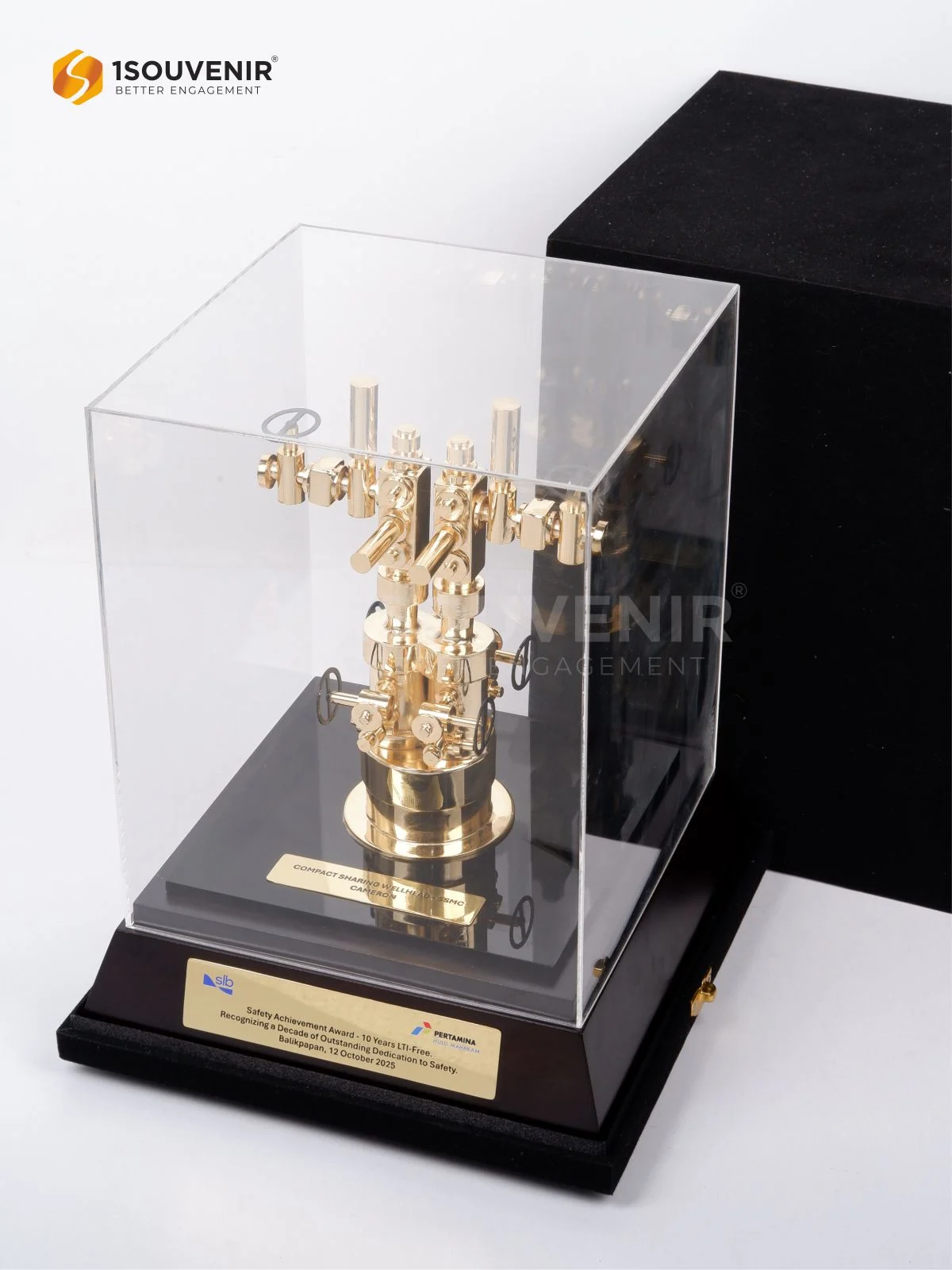 Miniatur Wellhead sebagai Penghargaan Safety Achievement Award dari Pertamina Hulu Mahakam DETAIL2-SM593 Miniatur Saftey Achievement Award