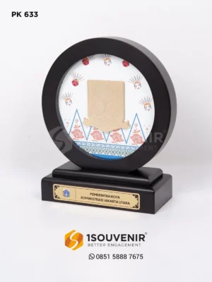 Plakat Kayu Bulat Kenang-kenangan d…