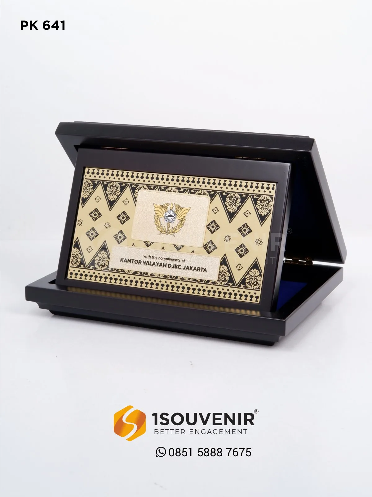 Plakat Kayu Kenang-kenangan dari Kantor Wilayah DJBC Jakarta PK641 Plakat Kayu DJBC Jakarta