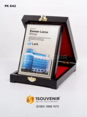 Plakat Kayu Apresiasi dari Kaw...