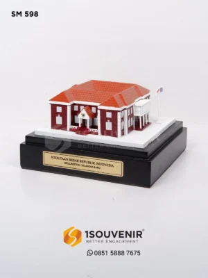 Miniatur Gedung Perkantoran Ke...