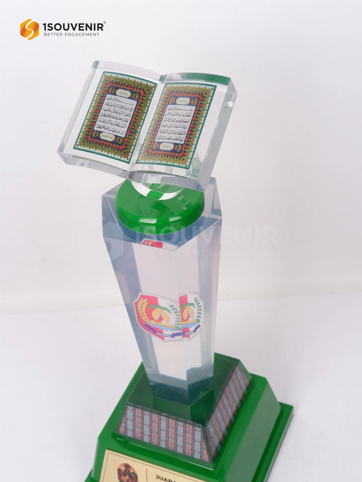 Piala Penghargaan Juara Umum MTQ XI Kabupaten Fakfak Tahun 2025 DETAIL-MTQ244 Piala MTQ XI Kab Fakfak