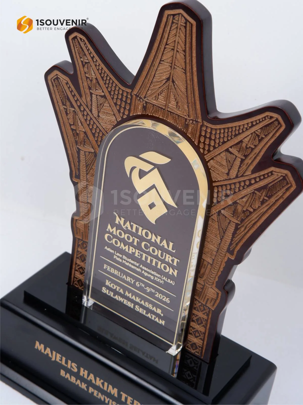 DETAIL-PK668 Plakat Kayu National Moot Court