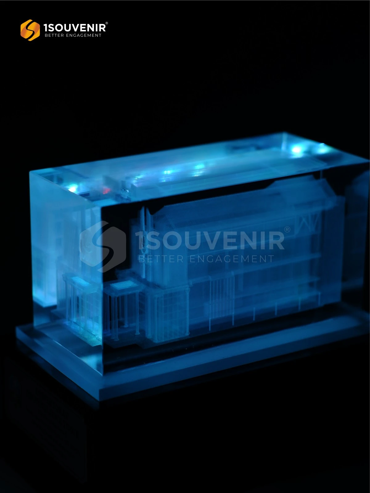 Plakat Kristal Kenang-kenangan dari Inspektorat Provinsi Jawa Timur DETAIL-PKR356 Plakat Kristal Inspektorat Provinsi Jatim