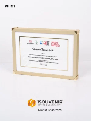 Plakat Frame Ucapan Terima Kasih un…