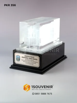 Plakat Kristal Kenang-kenangan dari…