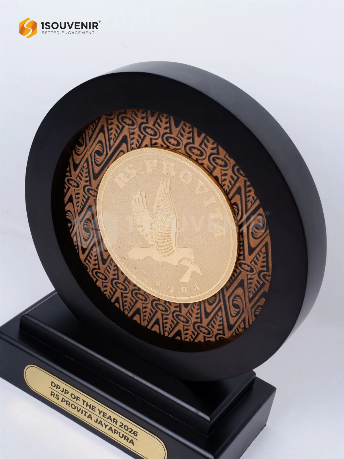 DETAIL-PK683 Plakat Kayu Bulat DPJP of The Year