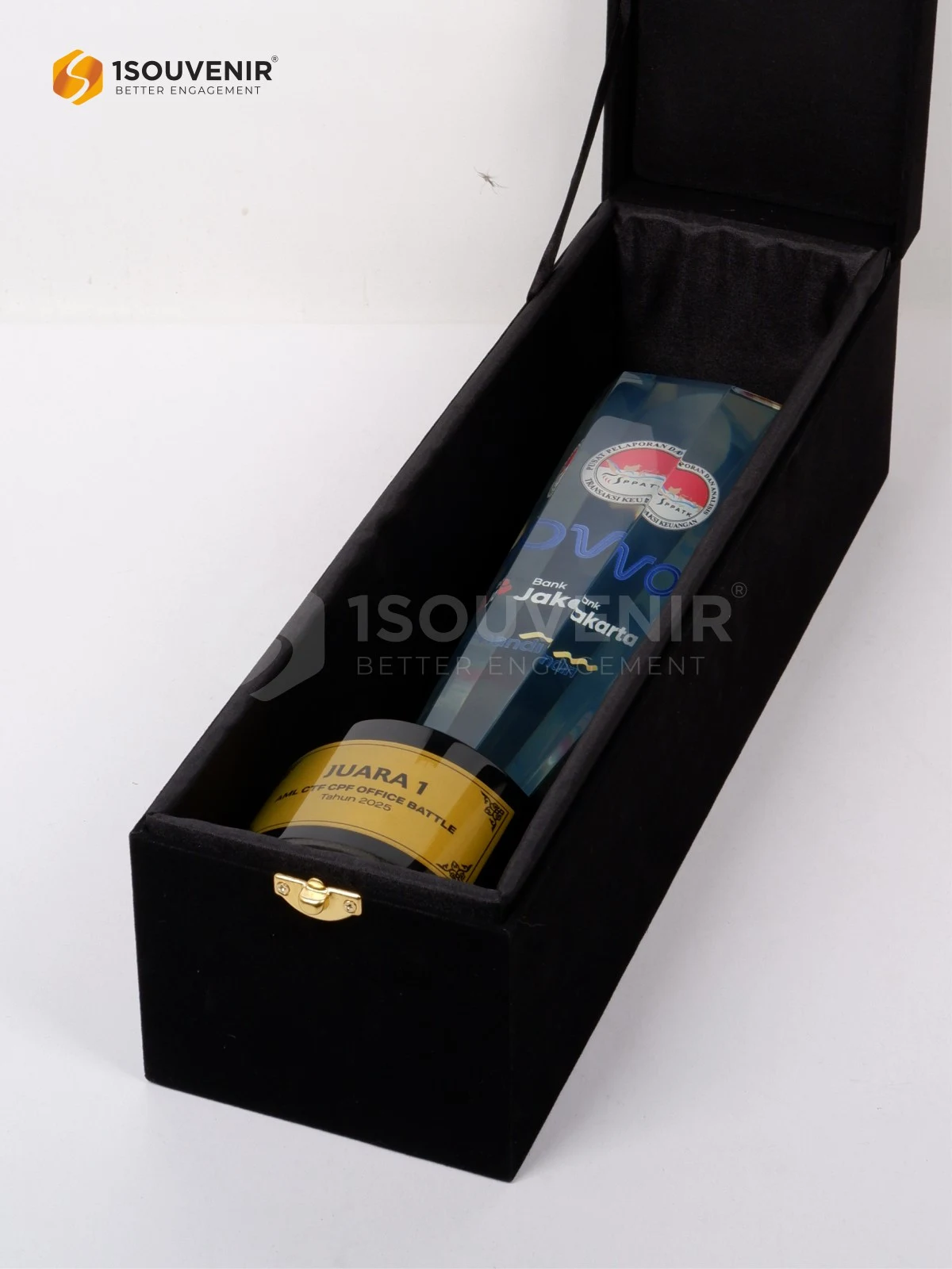 Piala Penghargaan AML CTF CPF Office Battle Pusat Pelaporan dan Analisis Transaksi Keuangan DETAIL2-PP359 Piala Penghargaan AML CTF CPF