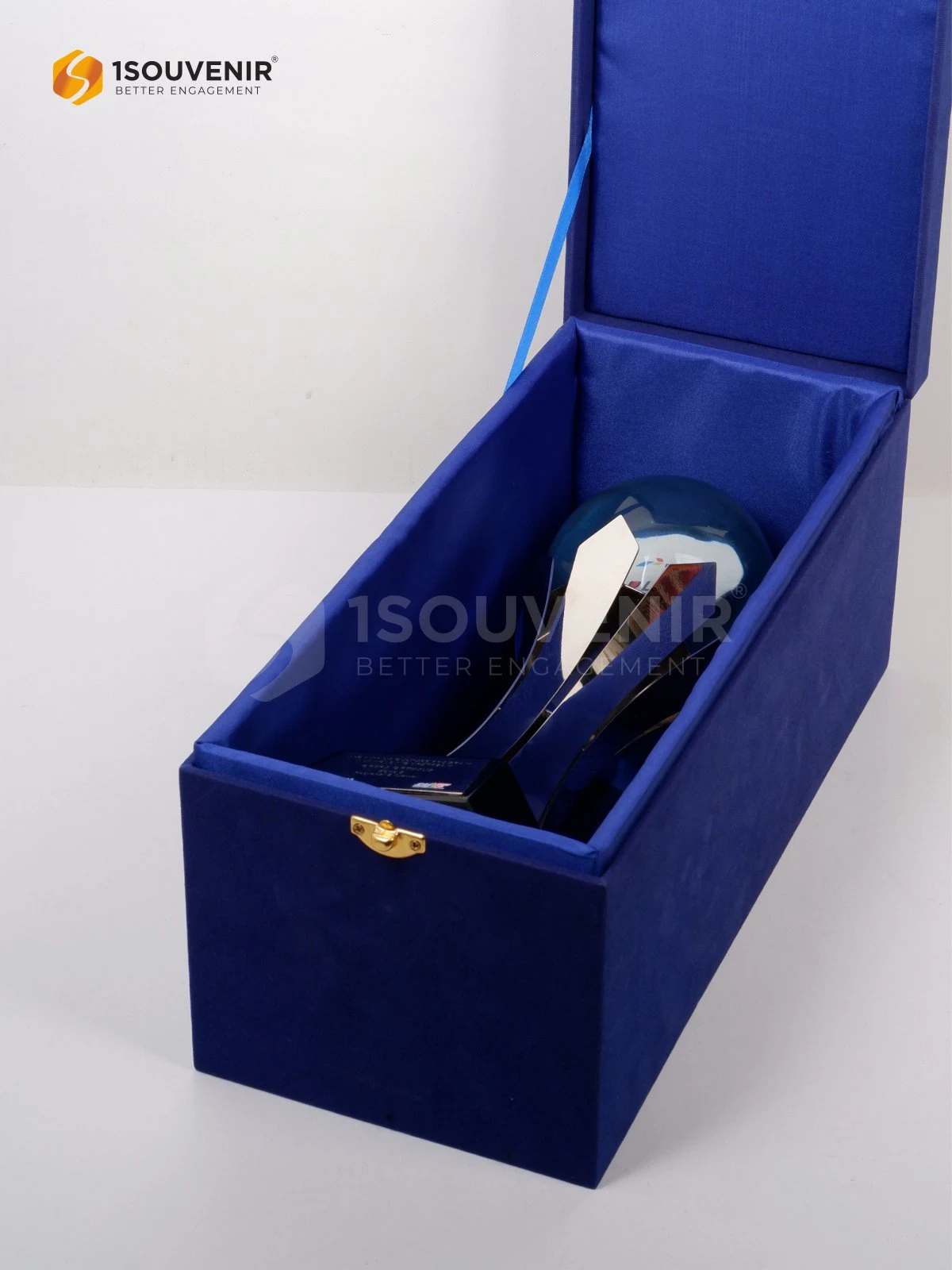 Piala Penghargaan Culture Amplifier 2025 Runner Up Culture Program Subholding Upstream DETAIL2-PP361 Piala Penghargaan Culture Amplifier