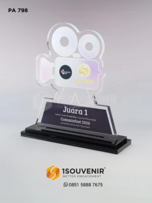 Plakat Akrilik Juara 1 Lomba Video Kreatif Iklan Layanan Masyarakat Comminfest 2026