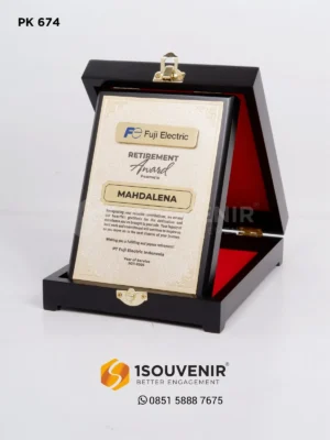 Plakat Kayu Penghargaan Purna Tugas…