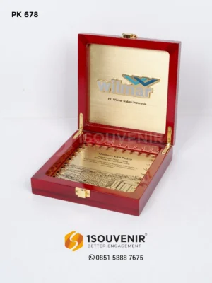 Plakat Kayu PT Wilmar Nabati Indone…