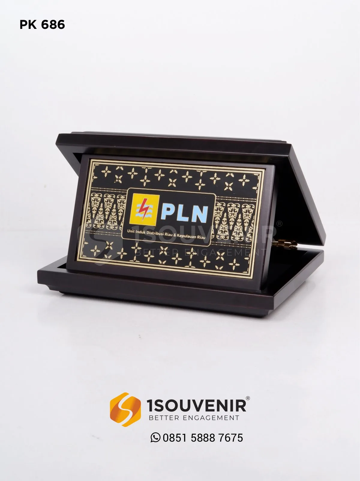 PK686 Plakat Kayu PLN UID Riau