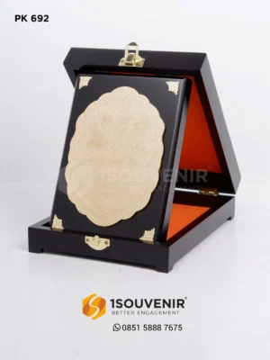 Plakat Kayu Hadiah Kenang-kenangan ...