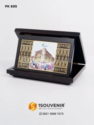 Plakat Kayu Cendera Mata dari ...