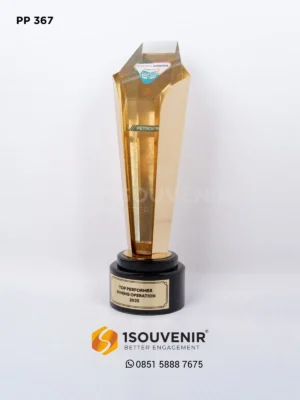 Piala Penghargaan Top Performe...