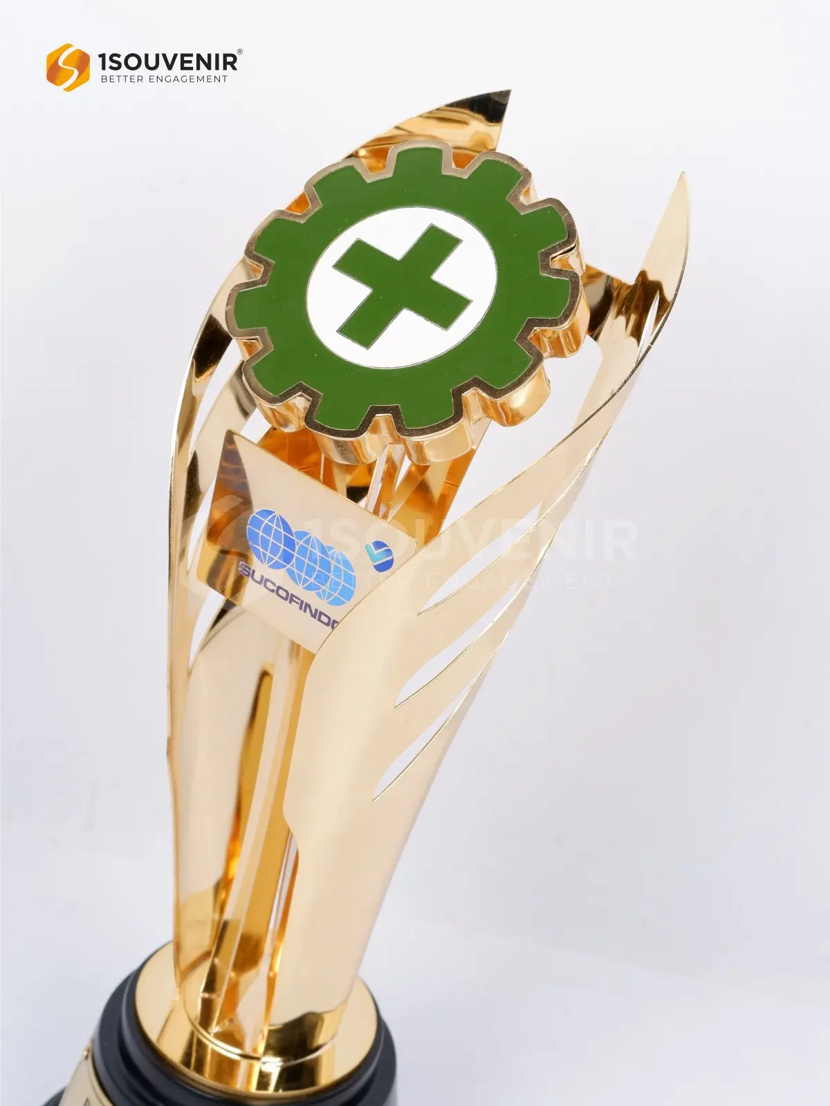 Piala Bergilir The Best HSE Implementation dari PT Sucofindo DETAIL-TB285 Piala Bergilir Best HSE Implementation
