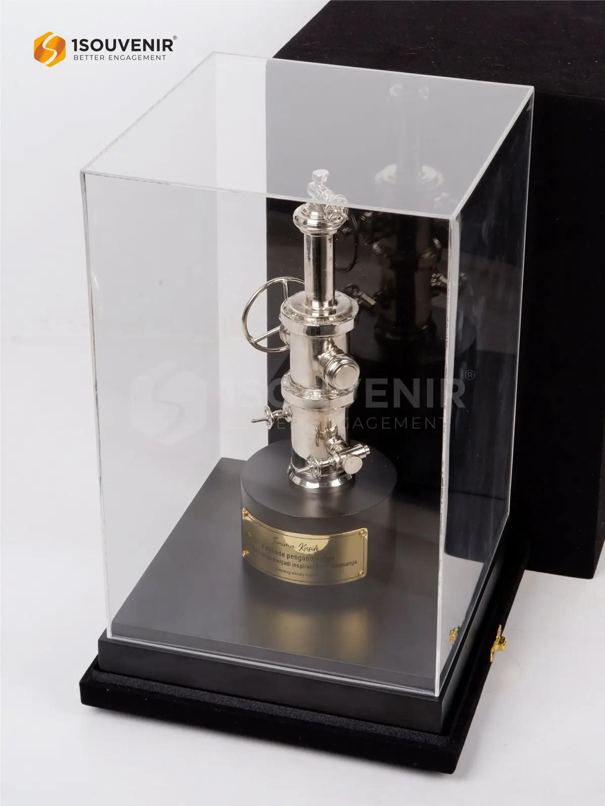 Miniatur Wellhead dari Wayang Windu Team PT Star Energy Geothermal DETAIL2-SM638 Miniatur Wayang Windu Team