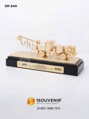 Miniatur Kendaraan Best Concrete Ba...