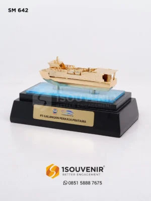 Miniatur Kapal Wahana Virendra Cendera Mata dari PT Galangan Perkasa Pratama