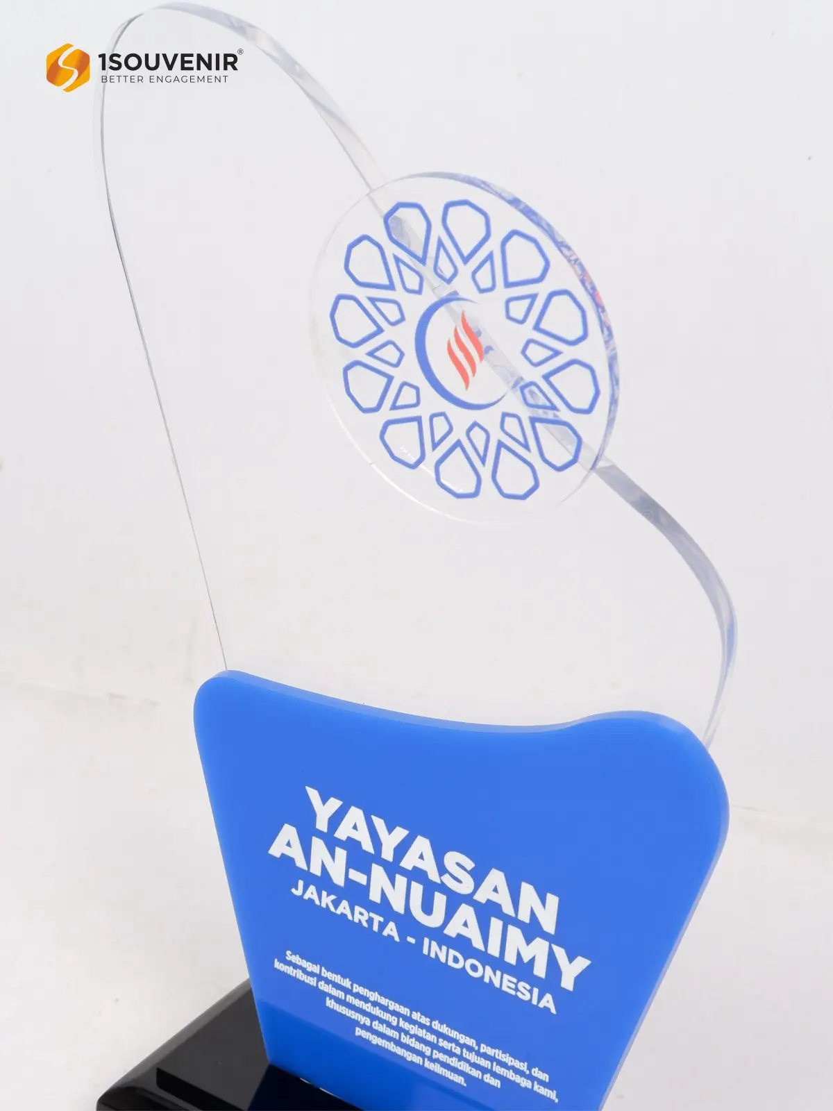 Plakat Akrilik Penghargaan dari Yayasan An-Nuaimy Jakarta Indonesia DETAIL-PA844 Plakat Akrilik Yayasan An-Nuaimy