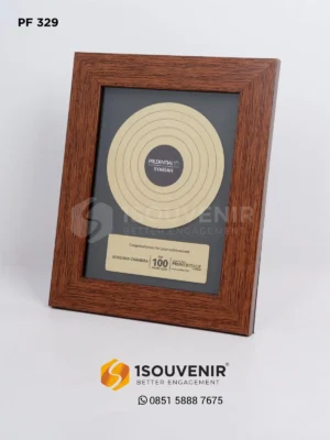 Plakat Frame Penghargaan Top 1...