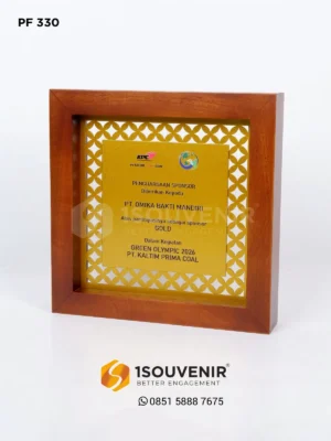 Plakat Frame Penghargaan untuk PT O...