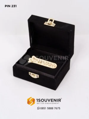 Pin Logam Masbro