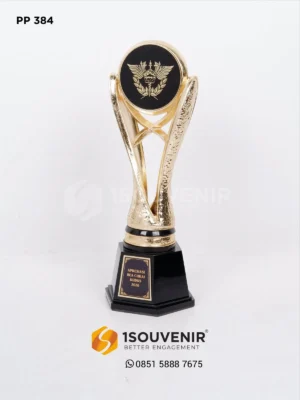 Piala Penghargaan Apresiasi Bea Cuk...