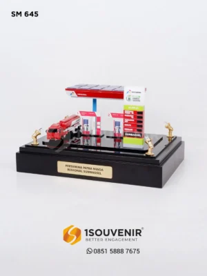 Miniatur SPBU Kenang-kenangan dari ...