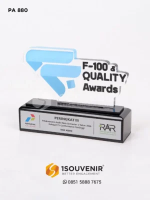 Plakat Akrilik F-100 & Quality Awar...