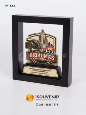Plakat Frame Kayu Cendera Mata Bida...