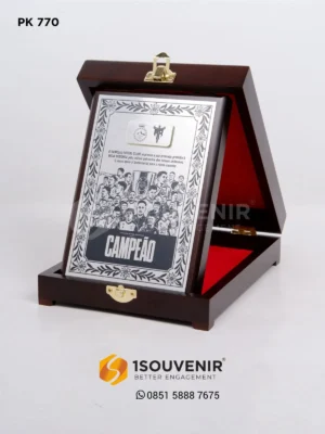 Plakat Kayu Penghargaan Campeao Lig...