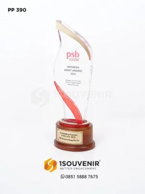 Piala Penghargaan Indonesia Agent Awards dari PSB Academy