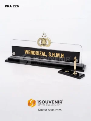 Papan Nama Meja Polri