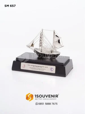 Miniatur Kapal Pinisi The Advance Fantas...