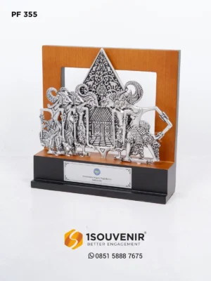 Plakat Frame Kayu Wayang Cendera Mata Un...