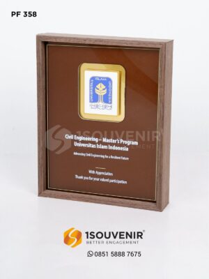 Plakat Frame Logam Apresiasi Civil Engineering Universitas Islam Indonesia