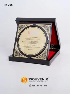 Plakat Kayu Apresiasi Investor Protectio...