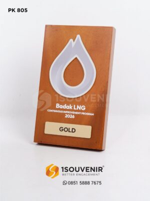 Plakat Kayu Continuous Improvement Program 2026 PT Badak LNG