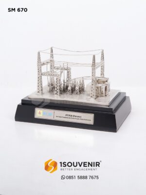 Miniatur Gardu Listrik PT PLN Unit Induk Penyaluran Kalimantan